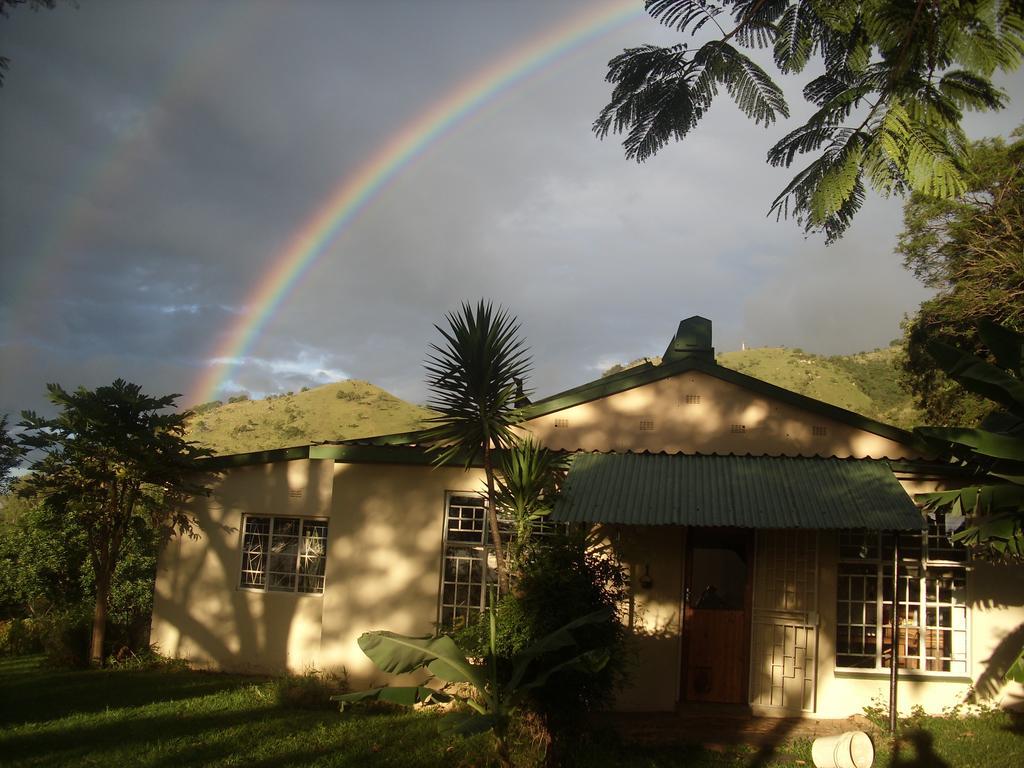 Bushwhacked Barberton Hotel Exterior photo